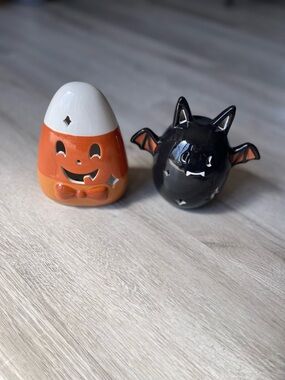 Threshold Orange & Black Candy Corn and Bat Ceramic Halloween Set